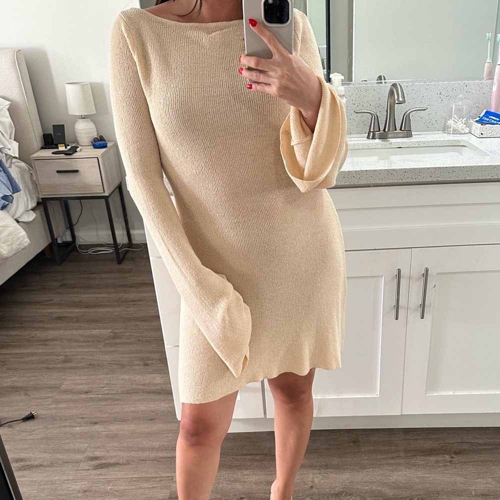 MESHKI flare sleeved open back knit dress - never worn